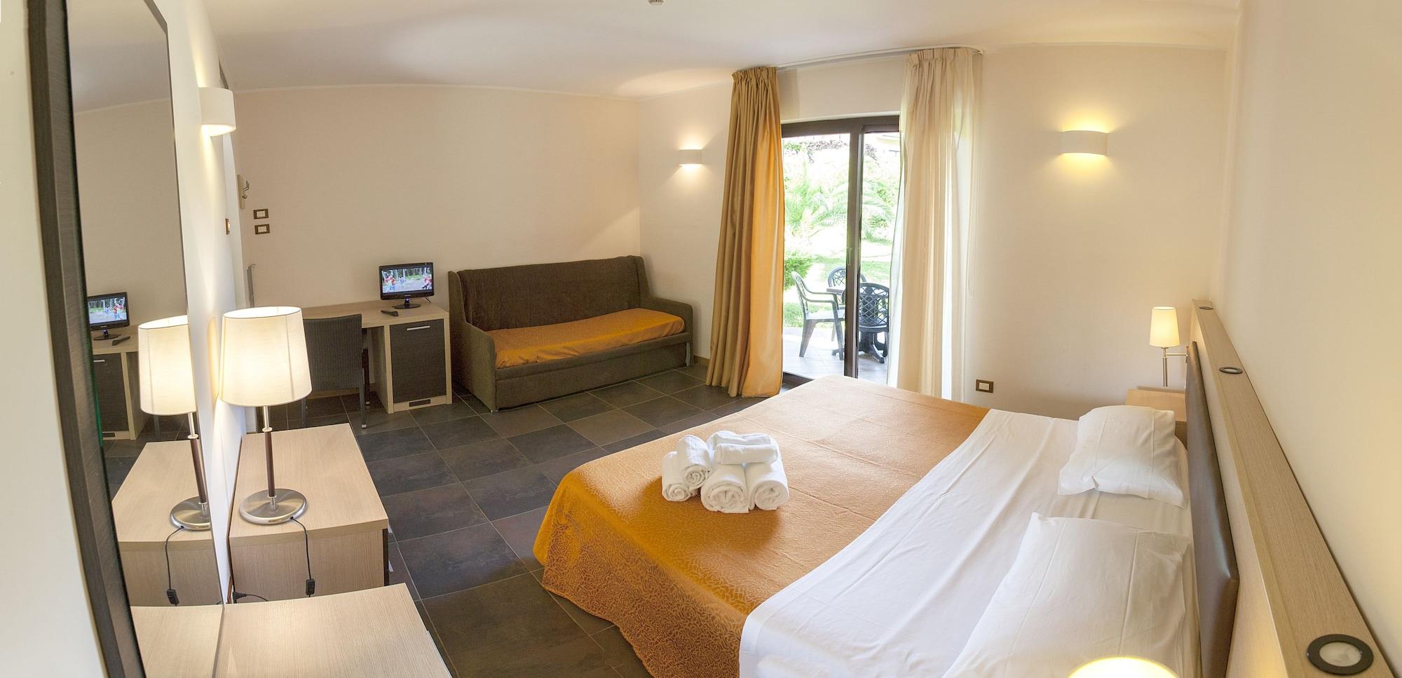 Bv Borgo Del Principe Hotel แซมโบรเน ภายนอก รูปภาพ