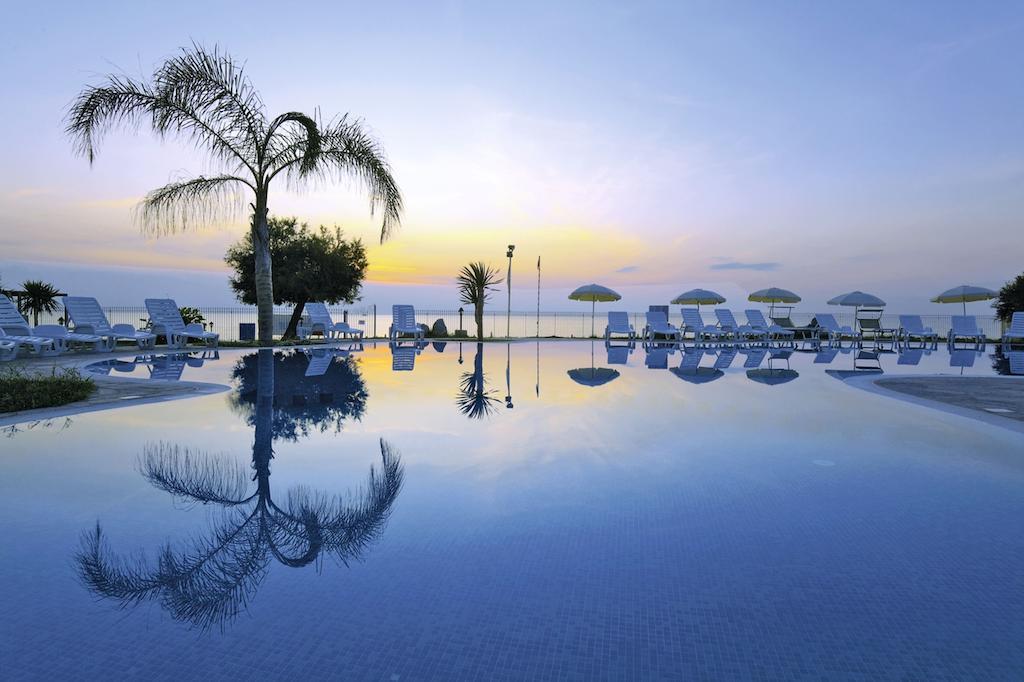 Bv Borgo Del Principe Hotel แซมโบรเน ภายนอก รูปภาพ